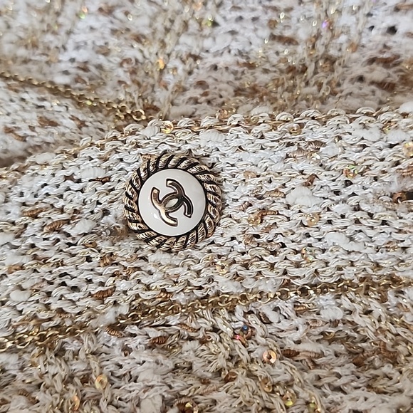 Chanel Limited Edition gold tweed jacket - Picture 9 of 14